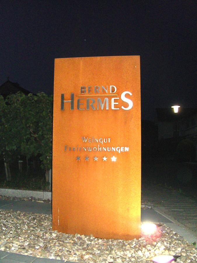 Weingut Bernd Hermes Kröv Exteriör bild
