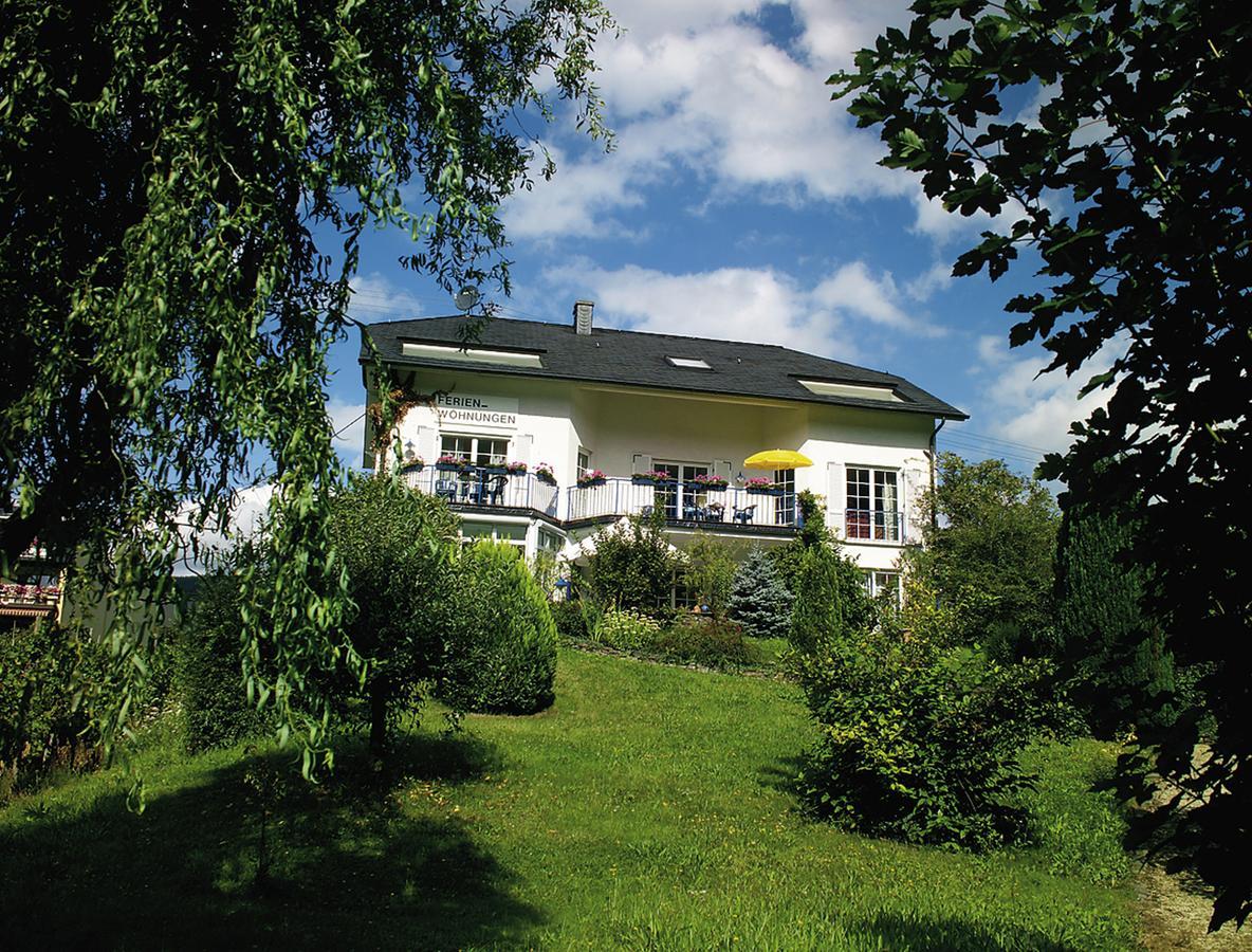 Weingut Bernd Hermes Kröv Exteriör bild